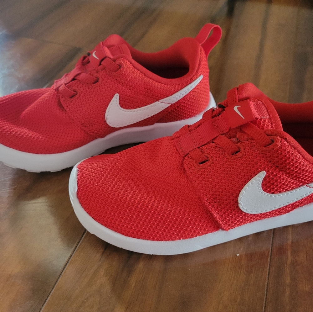 Kids sneakers